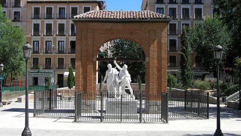 Monumento a Daoíz y Velarde