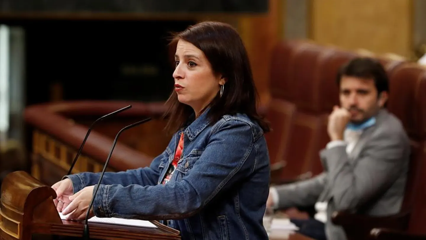 La portavoz del PSOE, Adriana Lastra, interviene en el del pleno del Congreso La portavoz del PSOE, Adriana Lastra, interviene en el del pleno del Congreso