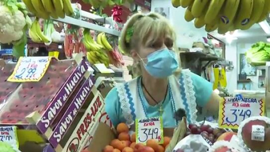 Loli, comerciante del mercado de Triana (Sevilla)