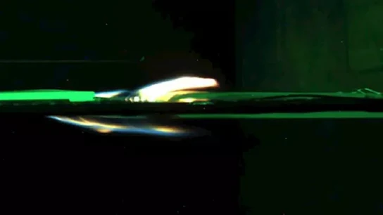 Imagen de un experimento de fuego en el espacio Imagen de un experimento de fuego en el espacio