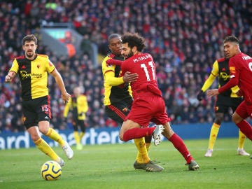 Christian Kabasele puja con Mohamed Salah Christian Kabasele puja con Mohamed Salah