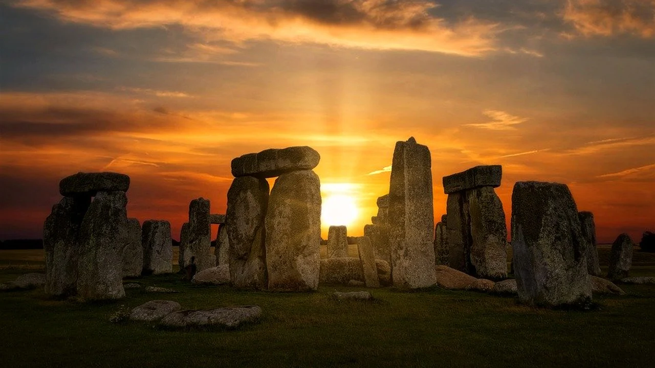 Vive el solsticio de verano en Stonehenge sin moverte de casa