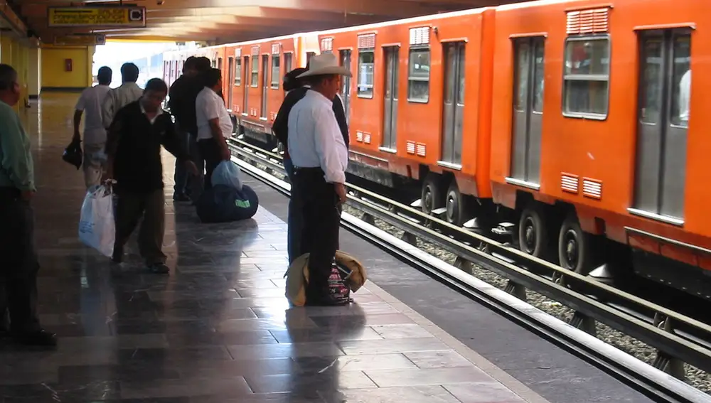 Ciudad de México. El tren subterráneo más largo