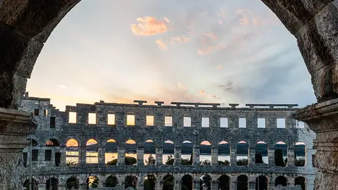 Anfiteatro de Pula Anfiteatro de Pula