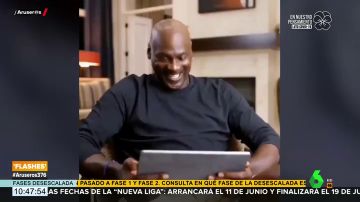 El viral montaje en el que Michael Jordan 'alucina' viendo jugar al baloncesto a Pablo Iglesias