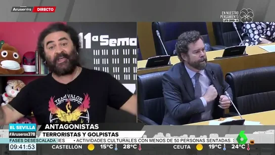 La aplaudida recreación en verso de El Sevilla de lo que podría ser un rifirrafe entre Iglesias y los partidos de derechas La aplaudida recreación en verso de El Sevilla de lo que podría ser un rifirrafe entre Iglesias y los partidos de derechas