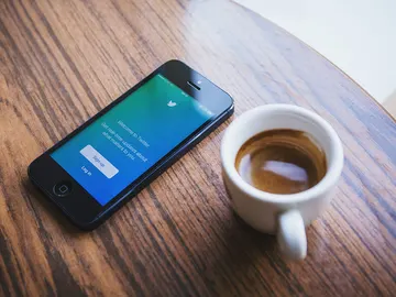 Twitter Twitter