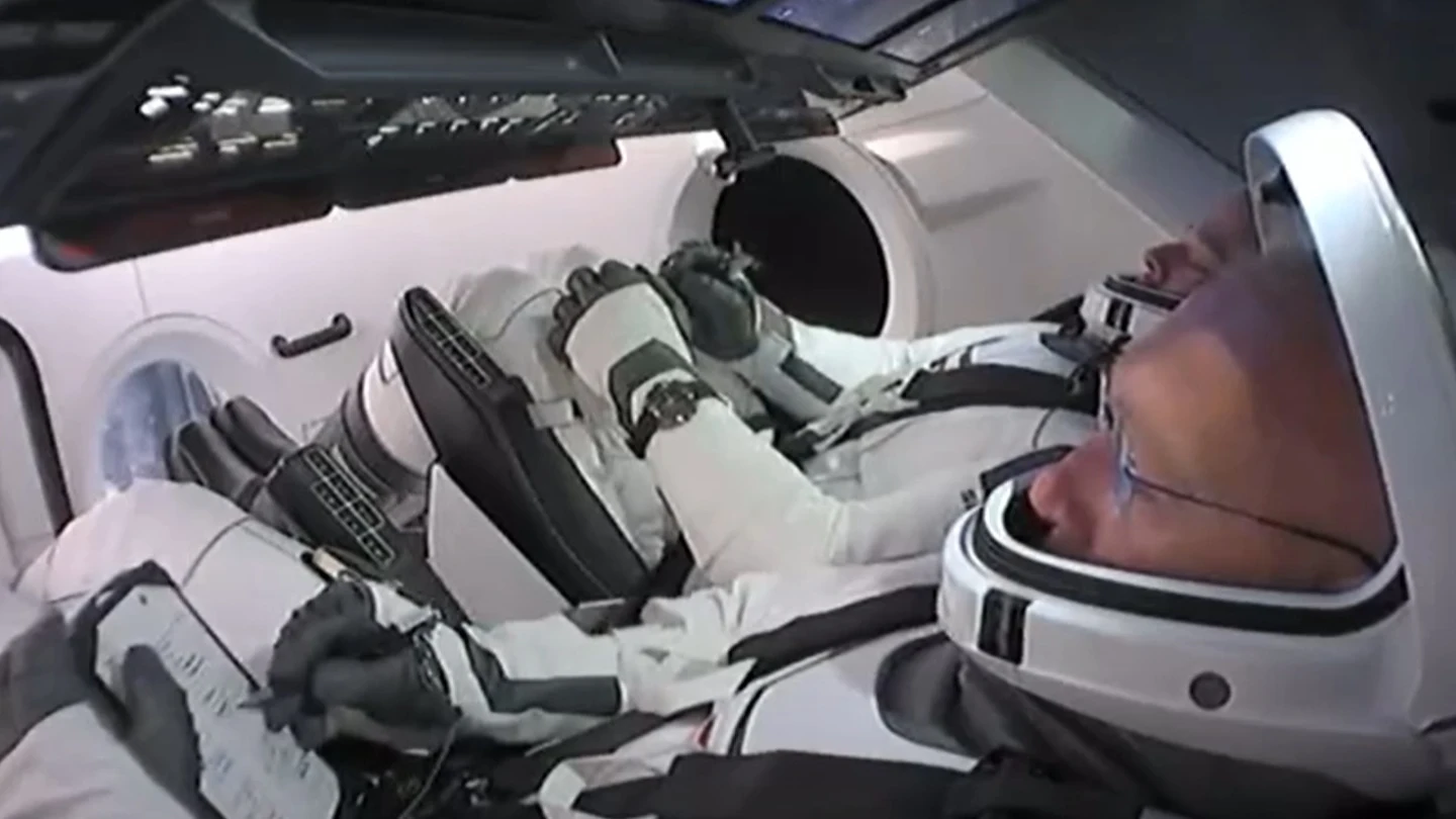 Lanzamiento del cohete espacial SpaceX Lanzamiento del cohete espacial SpaceX