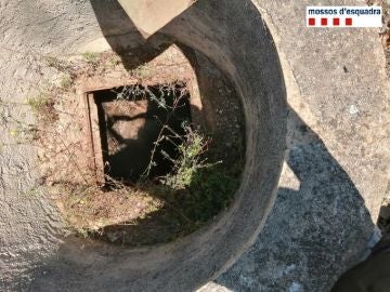 Imagen del pozo de la finca en el que se cayó un joven de 18 años Imagen del pozo de la finca en el que se cayó un joven de 18 años