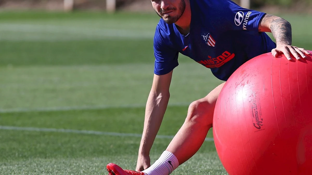 Saúl Ñíguez, en un entrenamiento con el Atlético