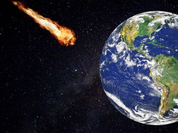 Meteorito acercándose a la Tierra