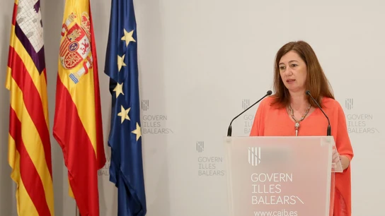 La Presidenta del Govern, Francina Armengol, en rueda de prensa tras celebrar una nueva conferencia de presidentes autonómicos. La Presidenta del Govern, Francina Armengol, en rueda de prensa tras celebrar una nueva conferencia de presidentes autonómicos.