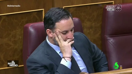 Vídeo manipulado - Pillan a Abascal cantando la 'Campanera' en el Congreso, un pasodoble tradicional y muy español Vídeo manipulado - Pillan a Abascal cantando la 'Campanera' en el Congreso, un pasodoble tradicional y muy español