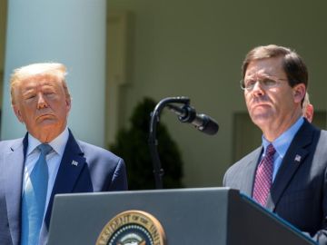 Fotografía del pasado 15 de mayo del presidente de Estados Unidos, Donald Trump, junto a su secretario de Defensa, Mark T. Esper. Fotografía del pasado 15 de mayo del presidente de Estados Unidos, Donald Trump, junto a su secretario de Defensa, Mark T. Esper.