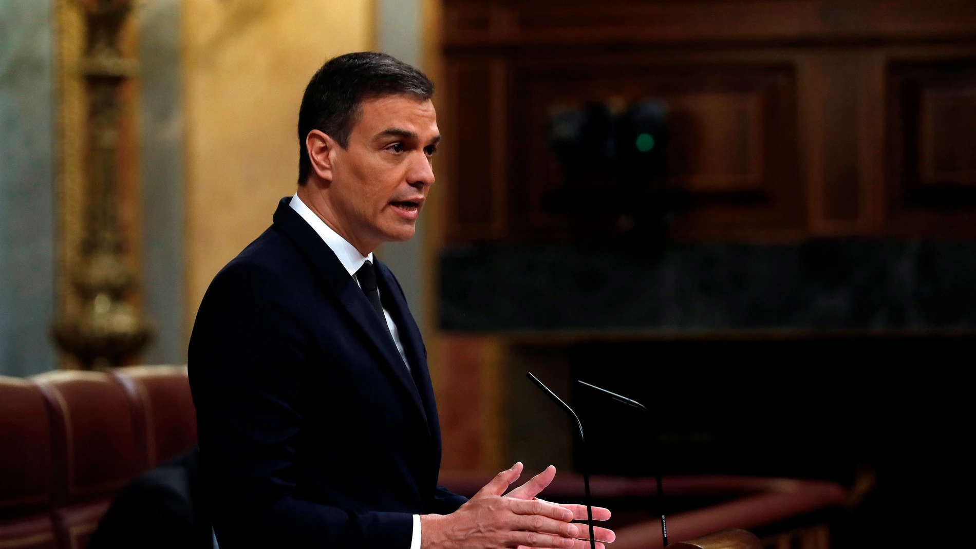 El presidente del Gobierno, Pedro Sánchez, durante su intervención en la sesión de control