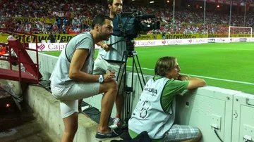 Leandro Iglesias y Juanma Linares, a pie de campo durante una retransmisión