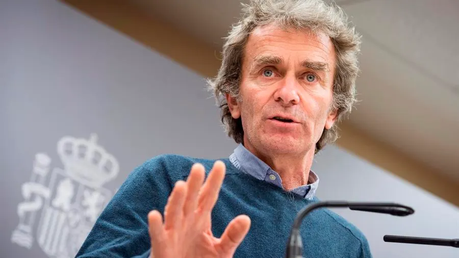 El director del Centro de Coordinación de Alertas y Emergencias Sanitarias, Fernando Simón, durante una rueda de prensa. El director del Centro de Coordinación de Alertas y Emergencias Sanitarias, Fernando Simón, durante una rueda de prensa.