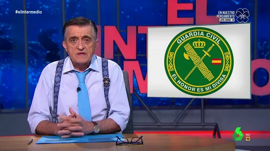 El Gran Wyoming critica los errores en los informes de la Guardia Civil: "Esperemos que las guerras políticas internas no sigan manchando la imagen del cuerpo" El Gran Wyoming critica los errores en los informes de la Guardia Civil: "Esperemos que las guerras políticas internas no sigan manchando la imagen del cuerpo"