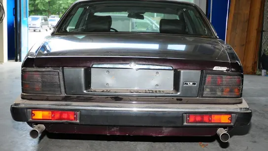 Jaguar XJR 6 del sospechoso Jaguar XJR 6 del sospechoso