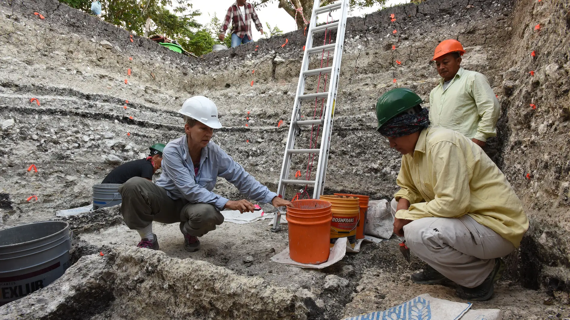 Hallan el monumento maya mas grande y antiguo conocido