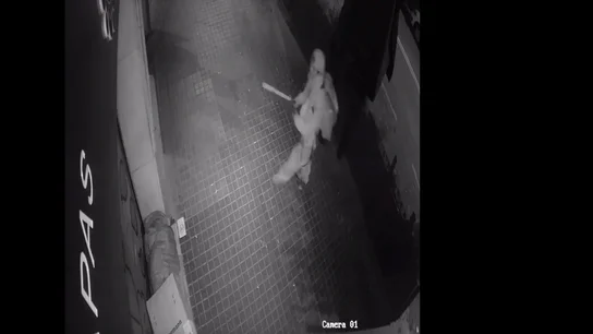El asesino en serie de mendigos, antes de asesinar a unas de sus víctimas El asesino en serie de mendigos, antes de asesinar a unas de sus víctimas