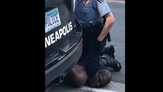 El homicidio racista que devolvió el foco al racismo y a la brutalidad policial en plena pandemia de coronavirus El homicidio racista que devolvió el foco al racismo y a la brutalidad policial en plena pandemia de coronavirus