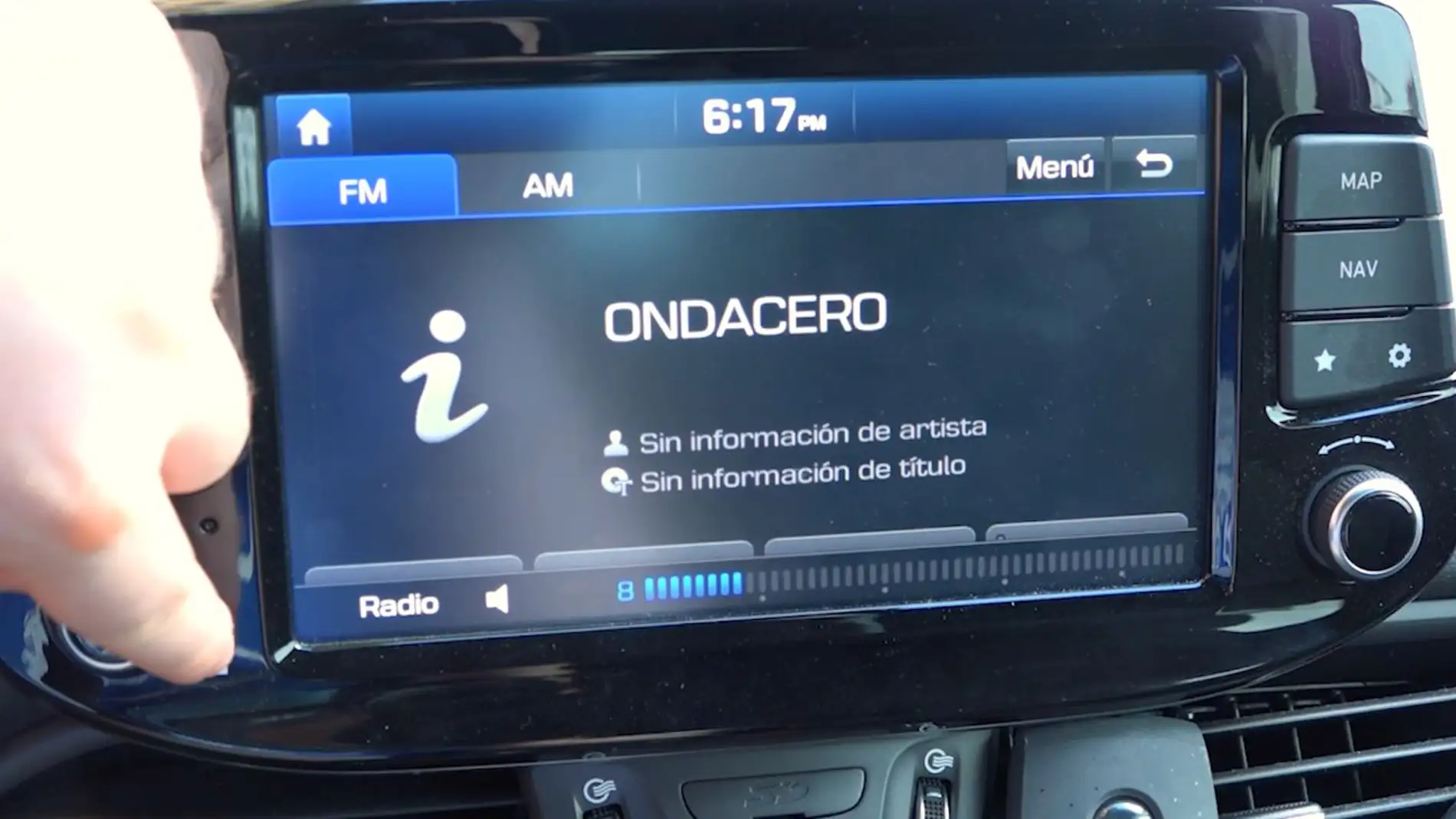 Escuchar música en el coche