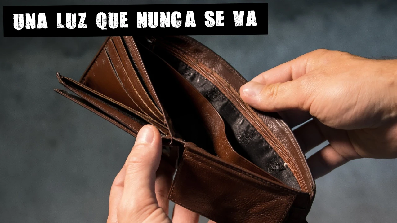 Una cartera vacía El Muro