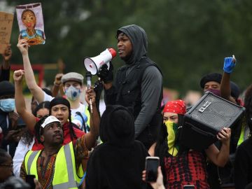 El actor John Boyega durante una protesta por la muerte de George Floyd en Londres El actor John Boyega durante una protesta por la muerte de George Floyd en Londres