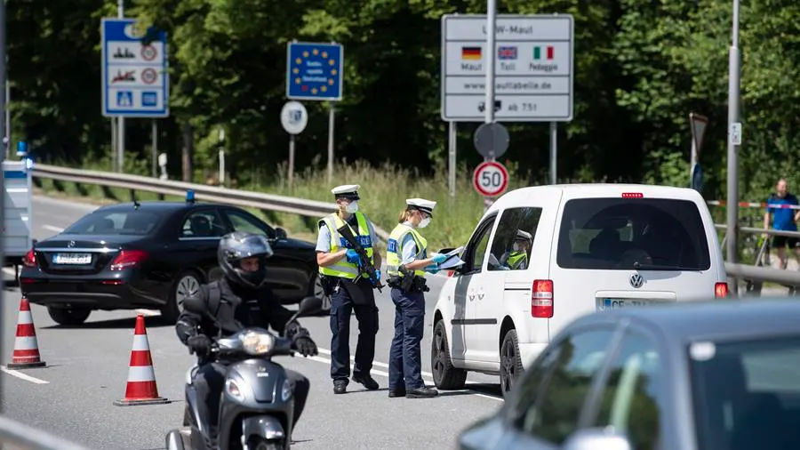 Imagen de archivo de un control policial la frontera entre Alemania y Austria