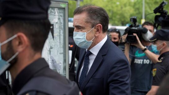El delegado del Gobierno en Madrid, Jos&eacute; Manuel Franco, sale de los Juzgados 