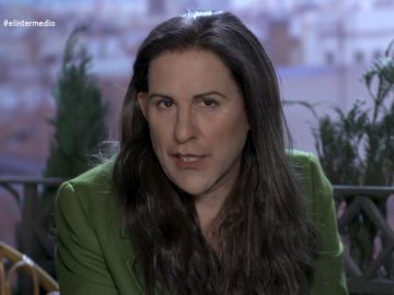 Joaquín Reyes imita a Rocío Monasterio para advertir sobre "la dictadura progre": "Sodomizan a los niños y les enseñan zoofilia" Joaquín Reyes imita a Rocío Monasterio para advertir sobre "la dictadura progre": "Sodomizan a los niños y les enseñan zoofilia"