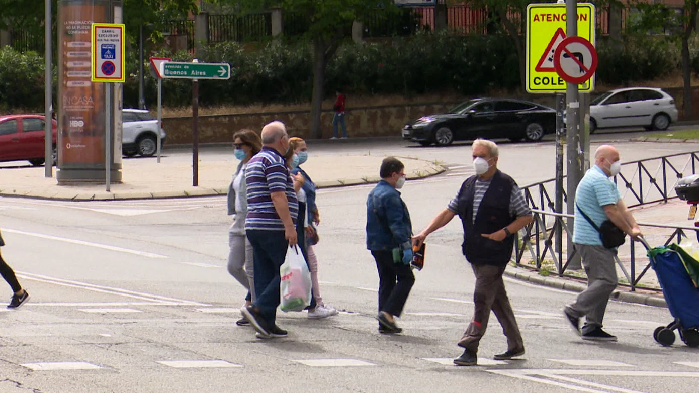 Los vecinos de Vallecas aprueban, bajo control, la llegada del ingreso mínimo vital.