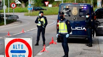 Control de la Policía Nacional en las carreteras