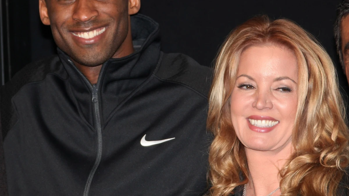 Kobe Bryant y Jeanie Buss