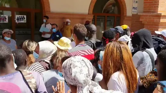 Un bulo sobre el Ingreso Mínimo Vital provoca aglomeraciones de inmigrantes para empadronarse en Huelva Un bulo sobre el Ingreso Mínimo Vital provoca aglomeraciones de inmigrantes para empadronarse en Huelva