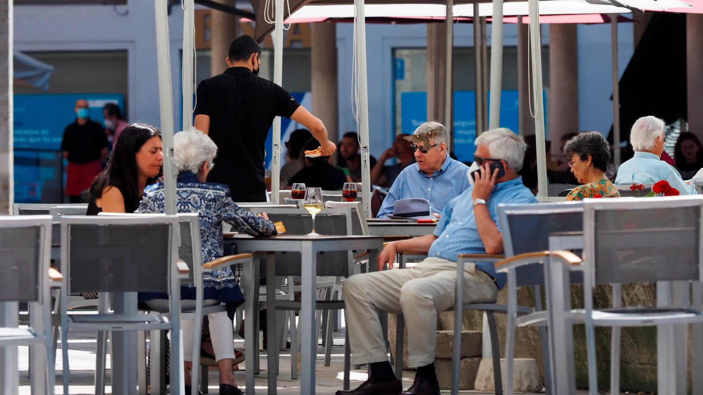 Imagen de una terraza en la nueva normalidad Imagen de una terraza en la nueva normalidad