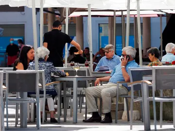 Imagen de una terraza en la nueva normalidad Imagen de una terraza en la nueva normalidad