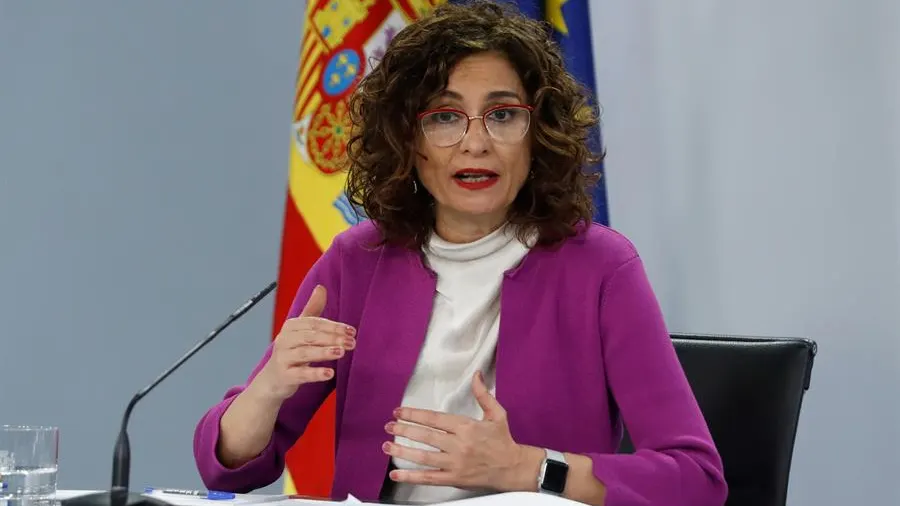 La ministra de Hacienda, María Jesús Montero durante la rueda de prensa tras el Consejo de Ministros celebrado este martes en el Palacio de la Moncloa.