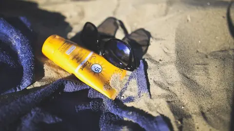 Protección solar y gafas de sol Protección solar y gafas de sol