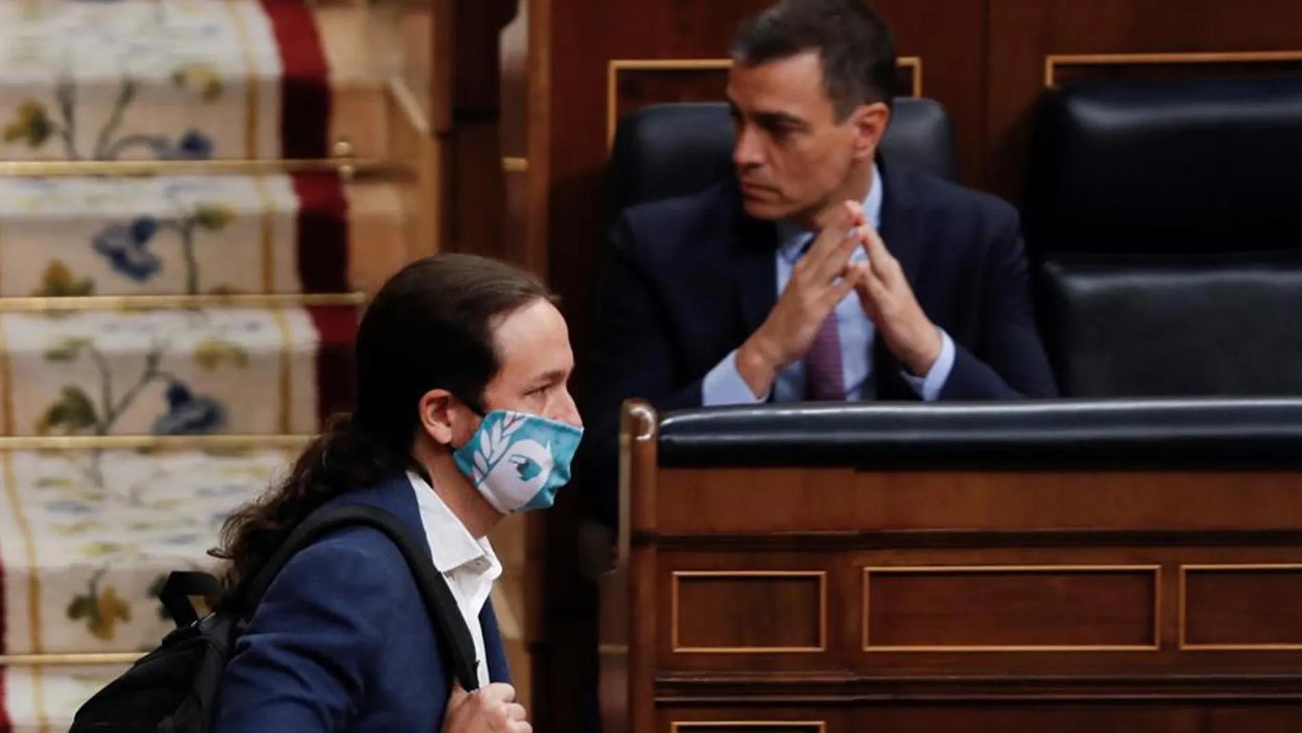 Pablo Iglesias y Pedro Sánchez en el Congreso