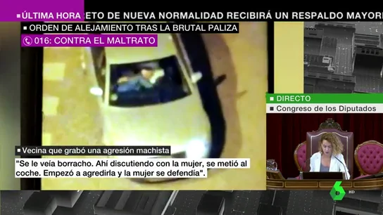 La mujer que grabó la brutal paliza machista de un joven a su novia explica qué ocurrió: "Estaba muy nerviosa, veía que iba a más" La mujer que grabó la brutal paliza machista de un joven a su novia explica qué ocurrió: "Estaba muy nerviosa, veía que iba a más"
