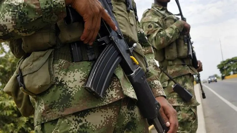 Un militar del ejército colombiano