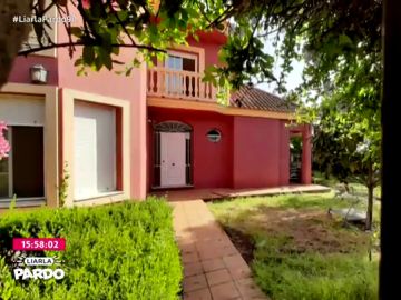 La pesadilla de una joven pareja que vio cómo okuparon el chalet que compraron días antes del estado de alarma en Gines, Sevilla La pesadilla de una joven pareja que vio cómo okuparon el chalet que compraron días antes del estado de alarma en Gines, Sevilla
