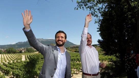 El presidente del PP, Pablo Casado, y el candidato a lehendakari, Carlos Iturgaiz El presidente del PP, Pablo Casado, y el candidato a lehendakari, Carlos Iturgaiz