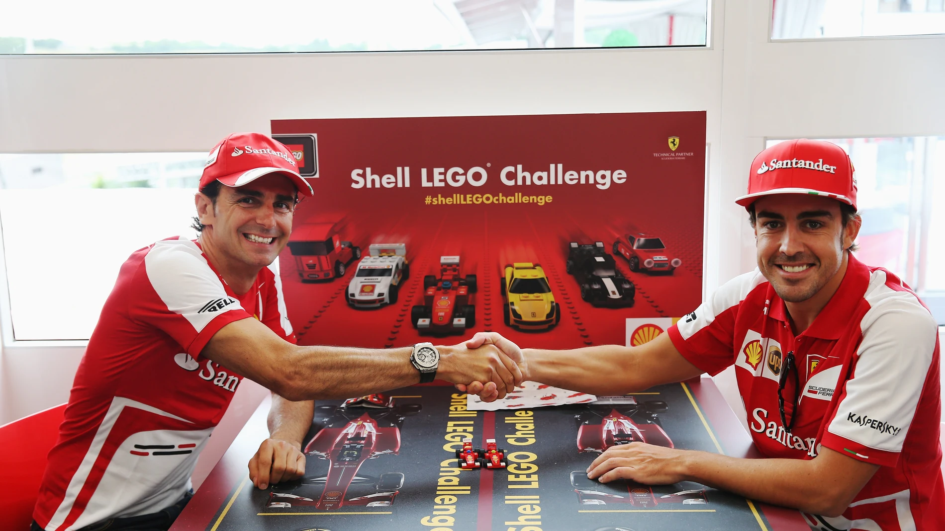 Pedro de la Rosa y Fernando Alonso, en Ferrari