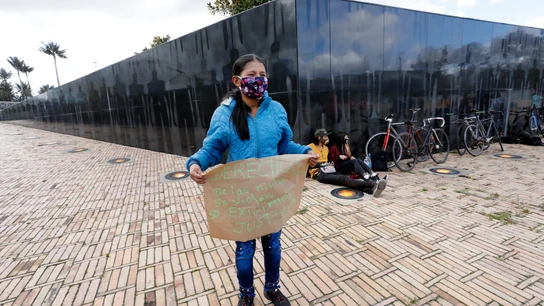 Protestas por la violación de una niña en Colombia Protestas por la violación de una niña en Colombia
