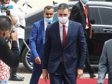 Sánchez, a su llegada a la cumbre del Sahel Sánchez, a su llegada a la cumbre del Sahel