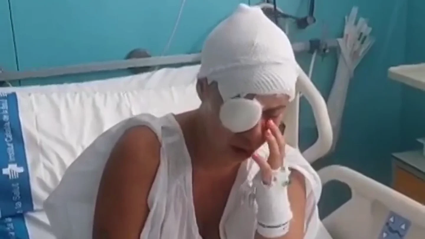 Habla desde el hospital la mujer a la que un hombre lanzó sosa cáustica: "Le había denunciado porque decía que me iba a quemar" Habla desde el hospital la mujer a la que un hombre lanzó sosa cáustica: "Le había denunciado porque decía que me iba a quemar"