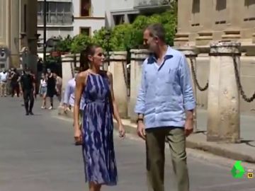 Vídeo manipulado - "¡Yo no aguanto más!": el grito de la reina Letizia al rey Felipe VI que no se vio en televisión Vídeo manipulado - "¡Yo no aguanto más!": el grito de la reina Letizia al rey Felipe VI que no se vio en televisión